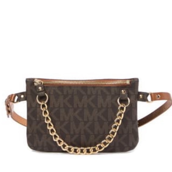Michael Kors Handbags - Michael Kors Pull Chain Belt Purse